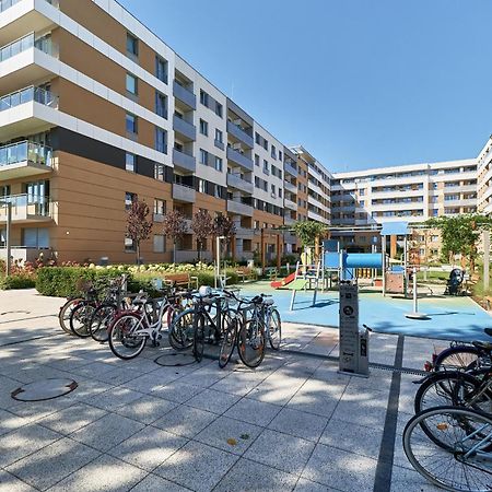 Exclusive Apartments Teczowa With Underground Parking By Noclegi Renters Wrocław Buitenkant foto