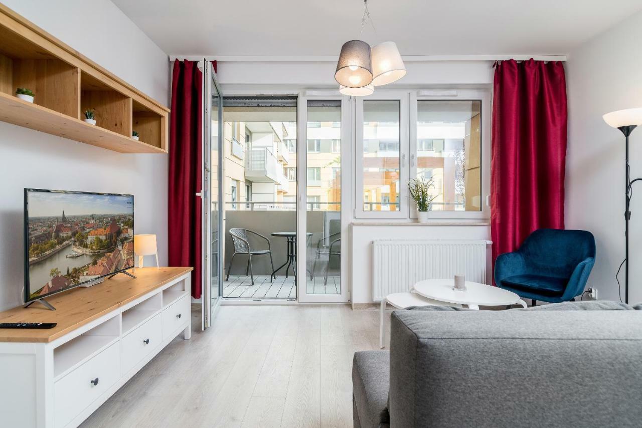 Exclusive Apartments Teczowa With Underground Parking By Noclegi Renters Wrocław Buitenkant foto